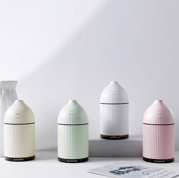 300ML White Aromatherapy Diffuser USB Ultrasonic Air Humidifier Mist Maker Aroma Essential Oil Diffuser for Home with LED Light